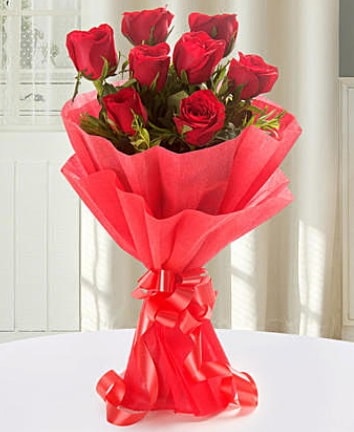 9 adet kırmızı gülden modern buket  Adıyaman İnternetten çiçek siparişi 